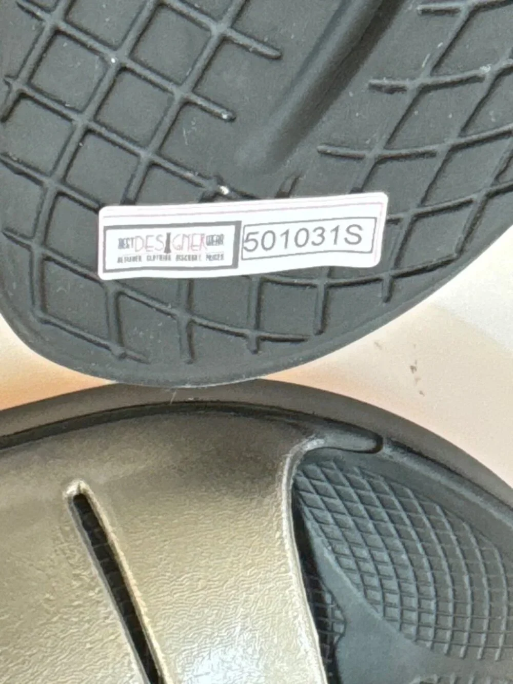 Oofos Ooahh Slide Sandals Women’s Size 8 Metallic Black Comfort Recovery Shoes